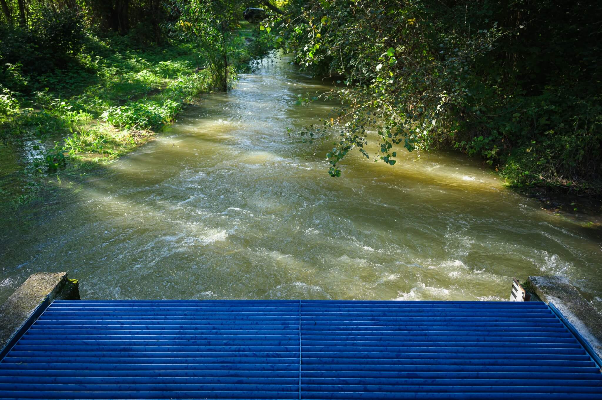 A kép tartalma: Vízpótlás a Dombori-szivornyán keresztül