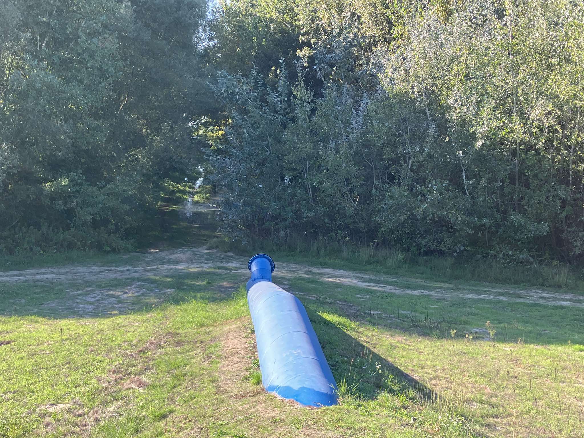 A kép tartalma: Vízpótlás a Dombori-szivornyán keresztül